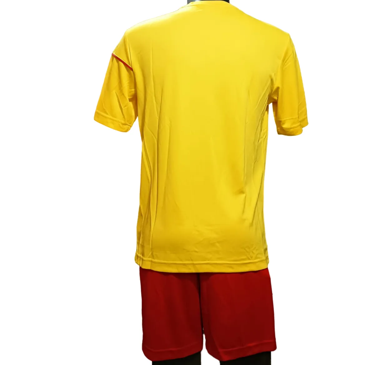 Lot Sigma Q8531 yellow-red adult football and soccer uniform
